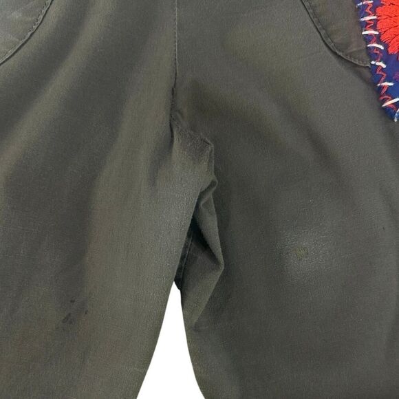 Upcycled Embroidered Patchwork Cargo Shorts BOHO Art Deco Gaudy Chic Women SZ 11 - Picture 7 of 15